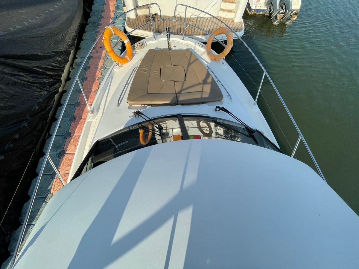 Yacht Image