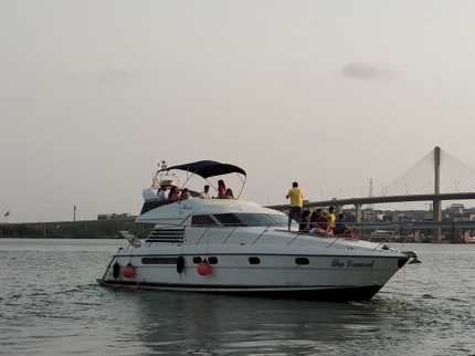 Yacht Image