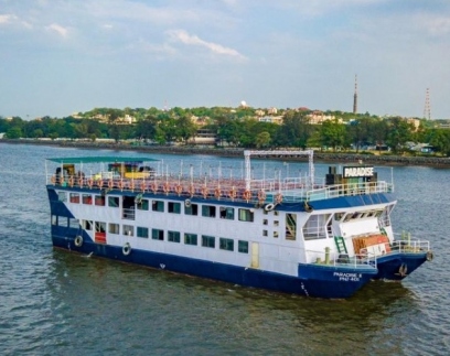 Yacht Image